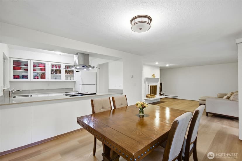 Property photo for 2326 49th Avenue SW, Seattle photo 10
