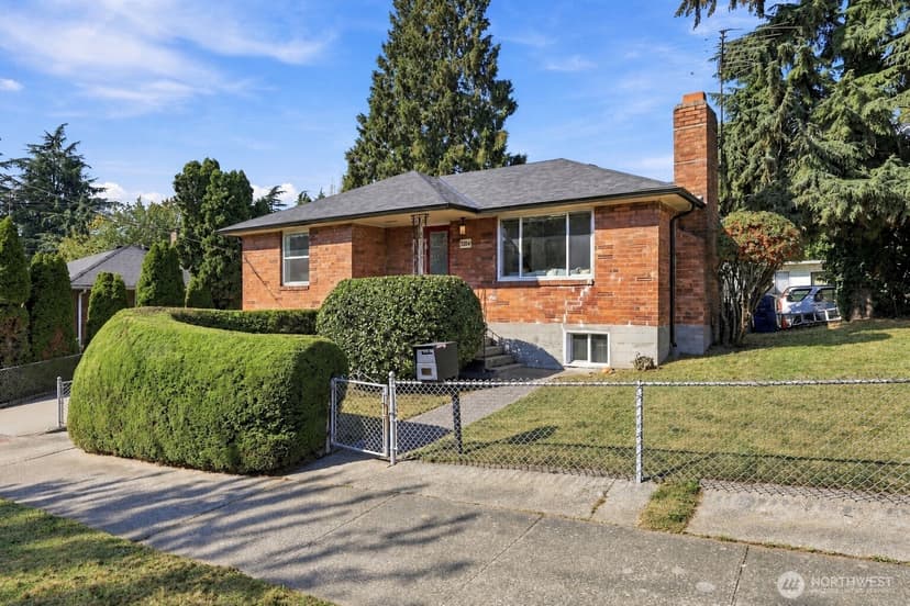 Property photo for 1210 S Lucile Street, Seattle photo 2