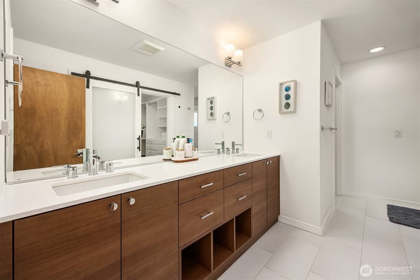 Property photo for 2653 NW 63rd Street #B, Seattle photo 19