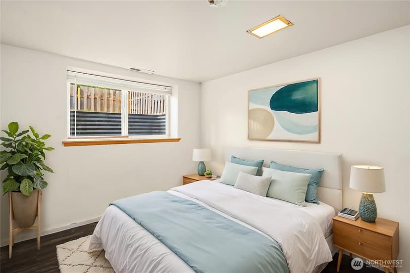 Property photo for 5018 20th Avenue NE, Seattle photo 10