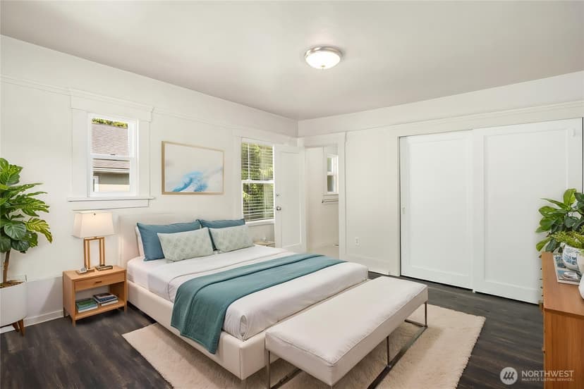 Property photo for 5018 20th Avenue NE, Seattle photo 11