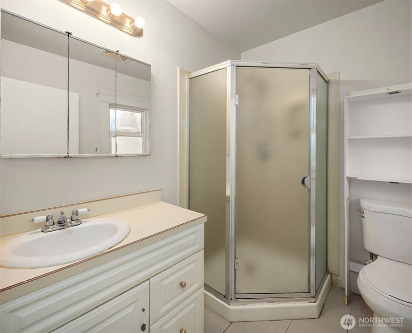 Property photo for 5018 20th Avenue NE, Seattle photo 25