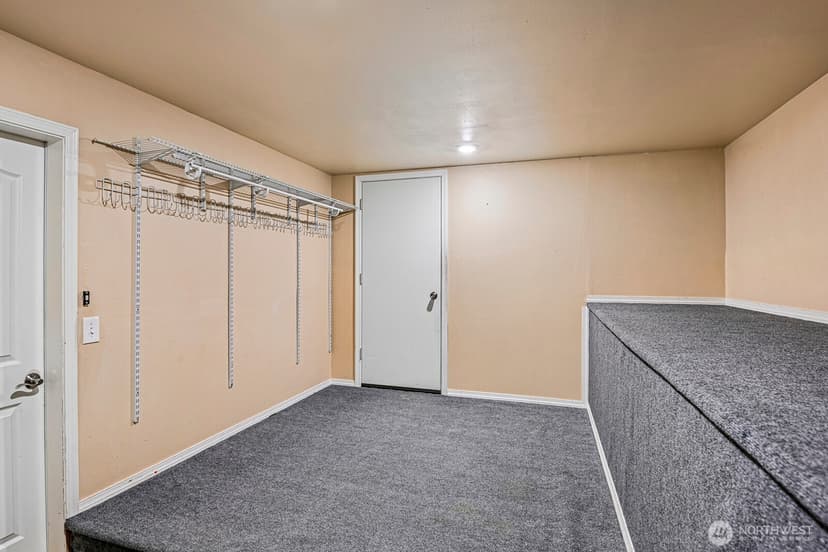 Property photo for 34907 56th Avenue S, Auburn photo 17