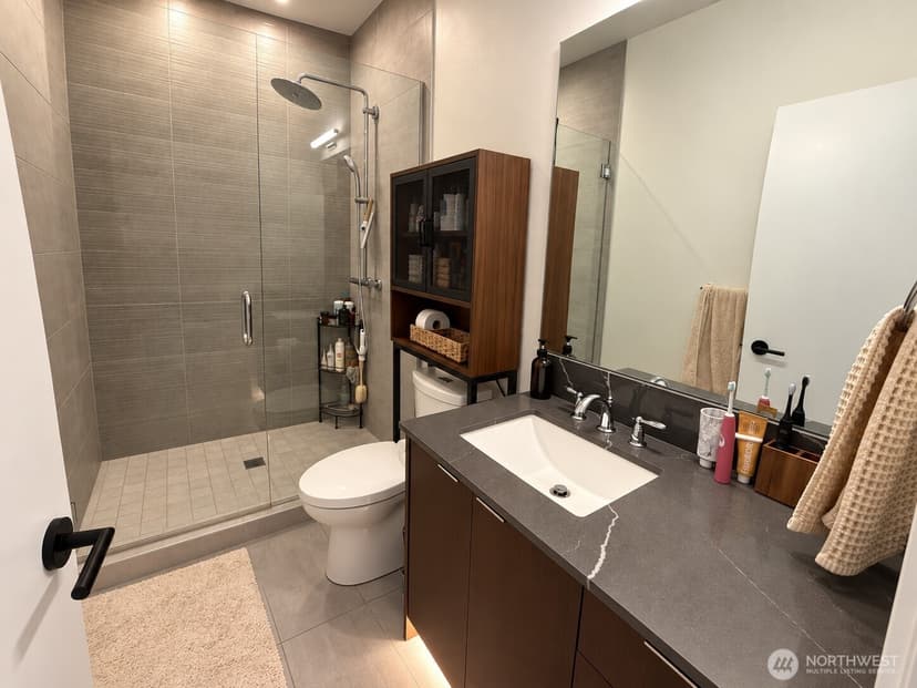 Property photo for 1509 E Olive Street, Seattle photo 12