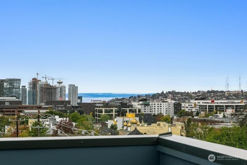 Property photo for 1509 E Olive Street, Seattle photo 5