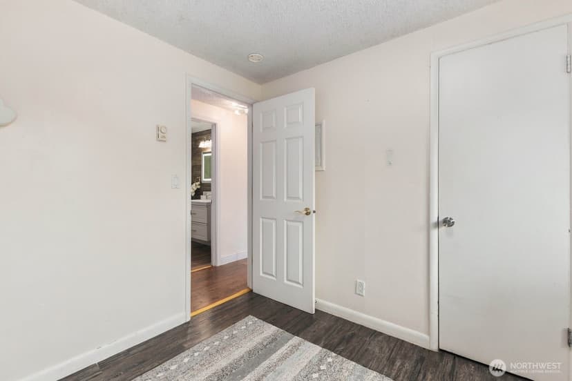 Property photo for 710 107th Place SW, Everett photo 16