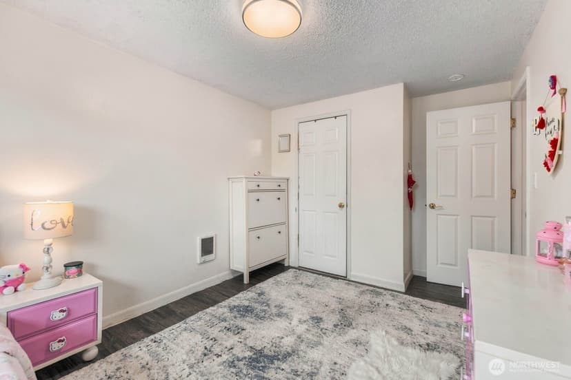 Property photo for 710 107th Place SW, Everett photo 18