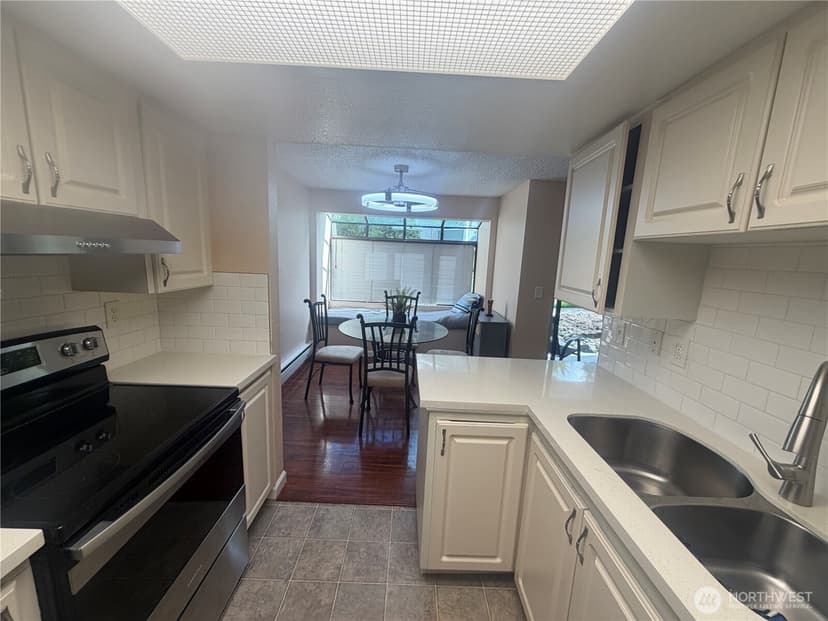 Property photo for 4820 200th Street SW #B101, Lynnwood photo 9