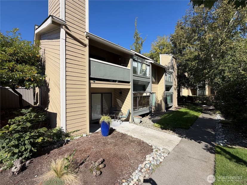 Property photo for 4820 200th Street SW #B101, Lynnwood photo 22