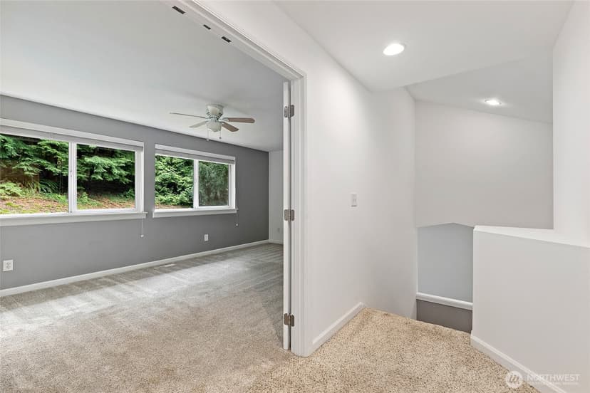 Property photo for 13250 235th Street SE, Issaquah photo 23
