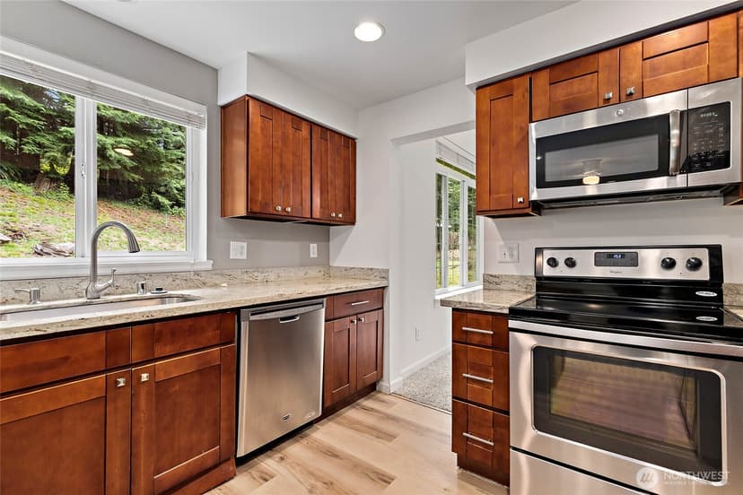 Property photo for 13250 235th Street SE, Issaquah photo 15