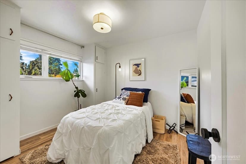Property photo for 8629 36th Avenue SW, Seattle photo 24