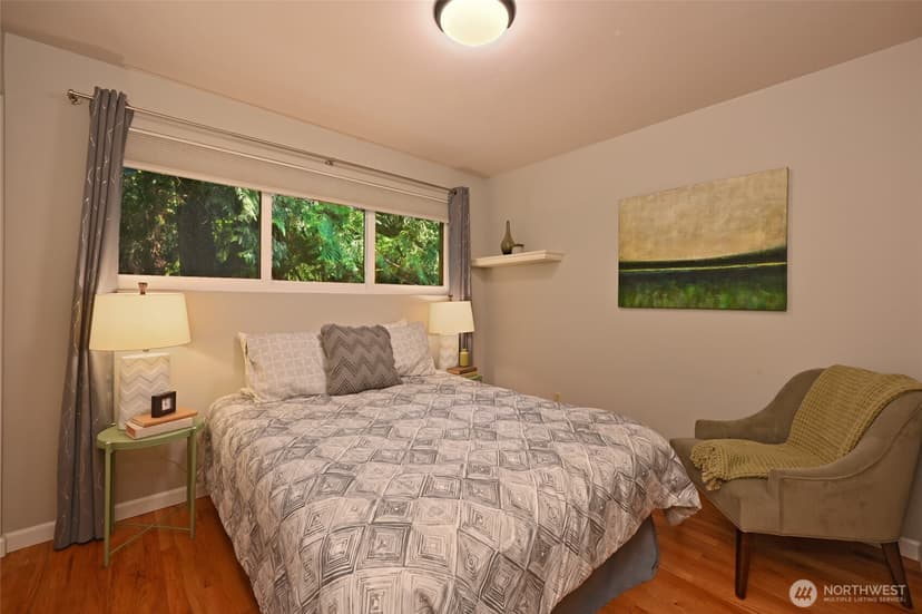 Property photo for 5212 W Mercer Place, Mercer Island photo 16