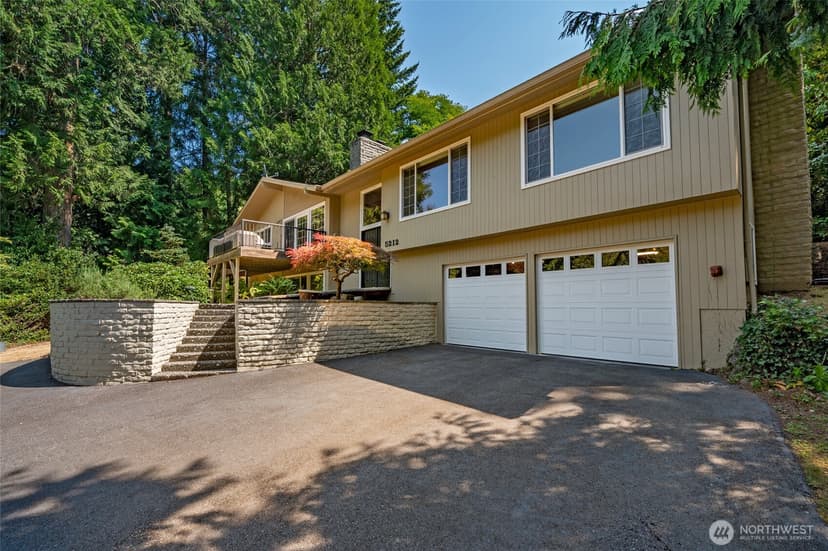 Property photo for 5212 W Mercer Place, Mercer Island photo 2