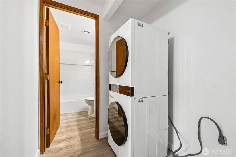 Property photo for 12304 NE 149th Court, Kirkland photo 16