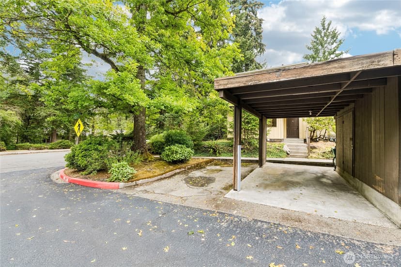 Property photo for 12304 NE 149th Court, Kirkland photo 32