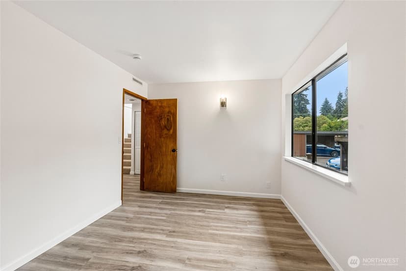 Property photo for 12304 NE 149th Court, Kirkland photo 15