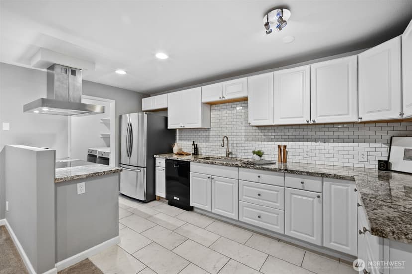 Property photo for 618 NW 163rd Street, Shoreline photo 29