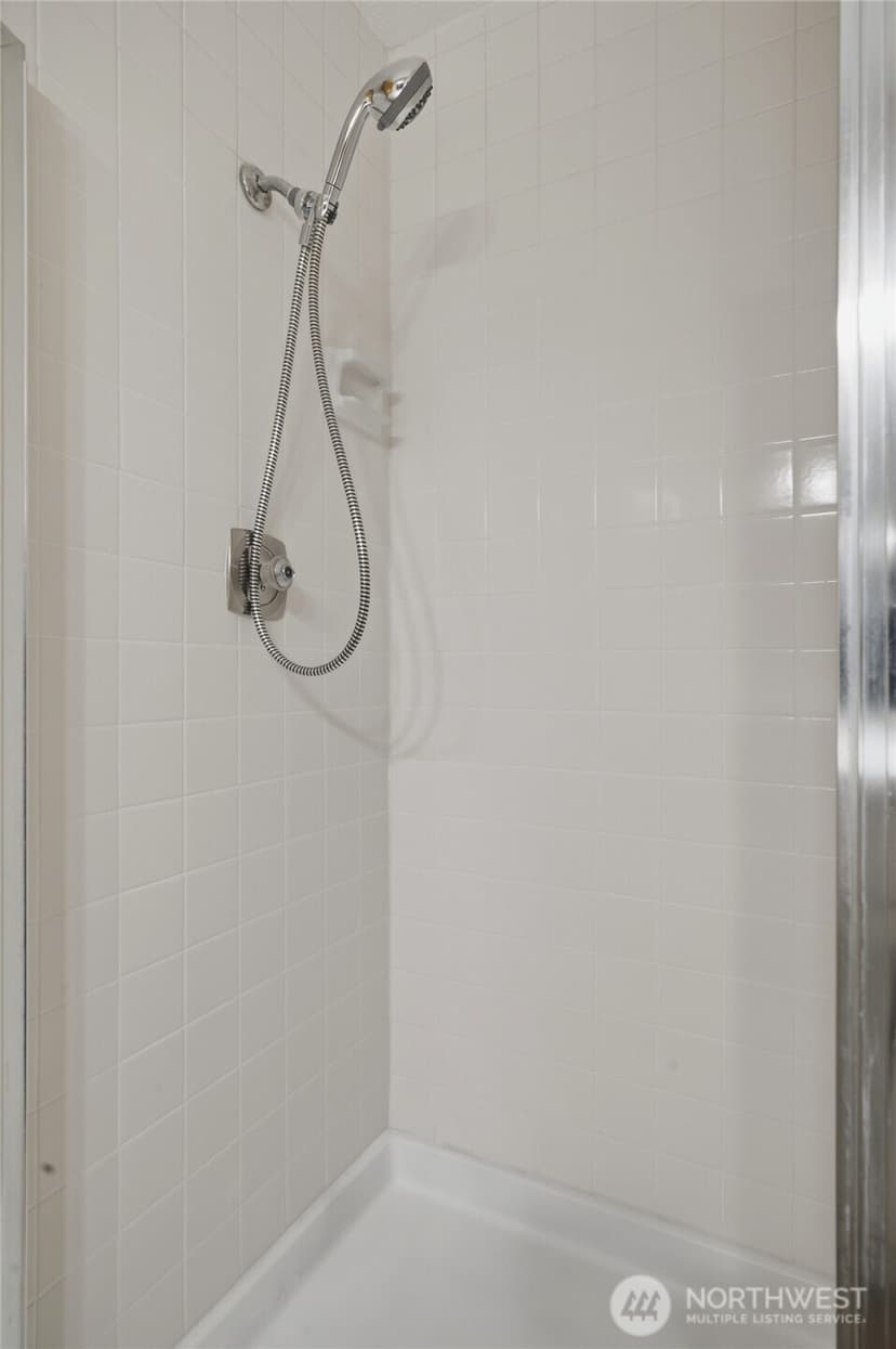 Property photo for 12516 SE 32nd Street #27, Bellevue photo 23