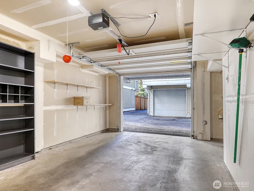 Property photo for 8529 Midvale Avenue N #C, Seattle photo 19