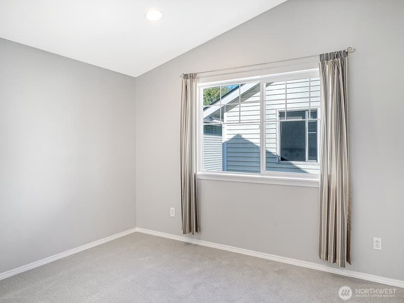 Property photo for 8529 Midvale Avenue N #C, Seattle photo 17