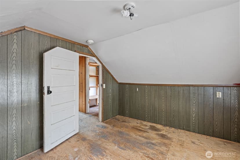 Property photo for 14629 24th Avenue SW, Burien photo 18