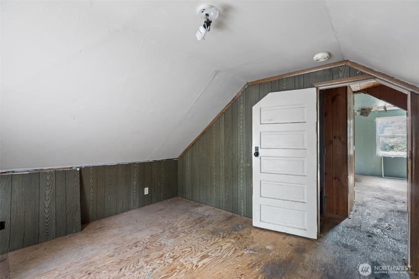 Property photo for 14629 24th Avenue SW, Burien photo 17