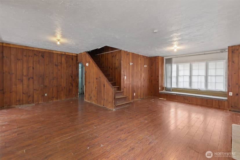 Property photo for 14629 24th Avenue SW, Burien photo 3