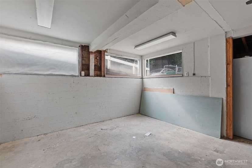 Property photo for 14629 24th Avenue SW, Burien photo 21