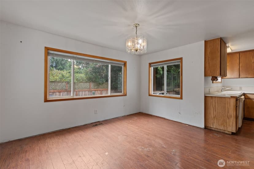 Property photo for 14629 24th Avenue SW, Burien photo 7