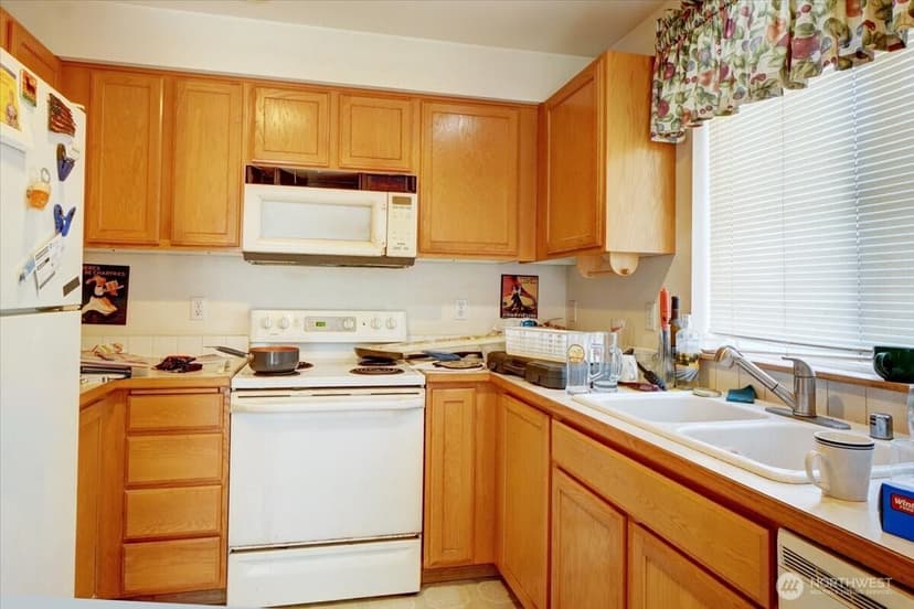 Property photo for 9029 S J Street, Tacoma photo 11