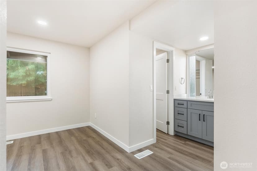 Property photo for 4203 SW 328th Street, Federal Way photo 24