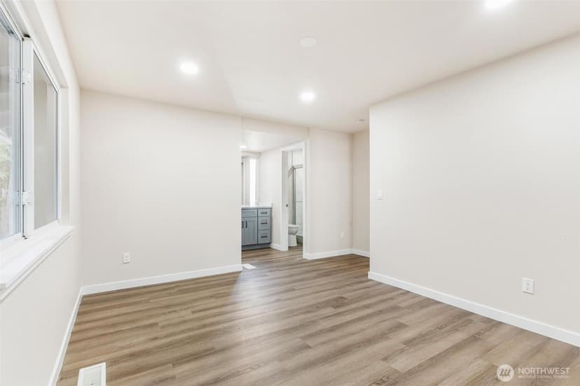 Property photo for 4203 SW 328th Street, Federal Way photo 23