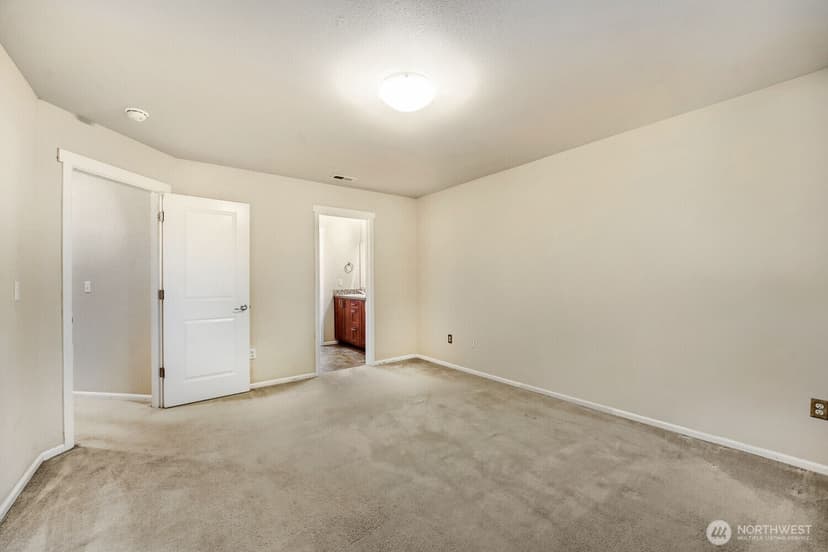 Property photo for 2063 S 263rd Street, Des Moines photo 14