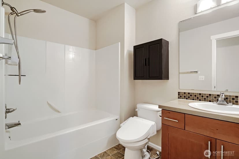 Property photo for 2063 S 263rd Street, Des Moines photo 24