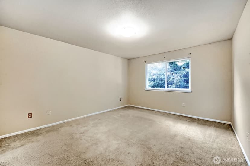 Property photo for 2063 S 263rd Street, Des Moines photo 13