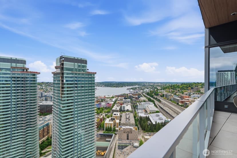 Property photo for 1808 Minor Avenue #2100, Seattle photo 20