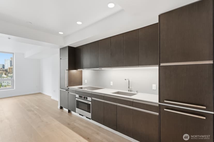 Property photo for 1808 Minor Avenue #2100, Seattle photo 4