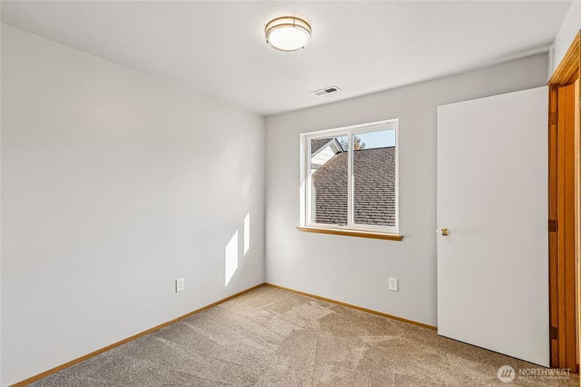 Property photo for 17524 27th Avenue NE, Marysville photo 26