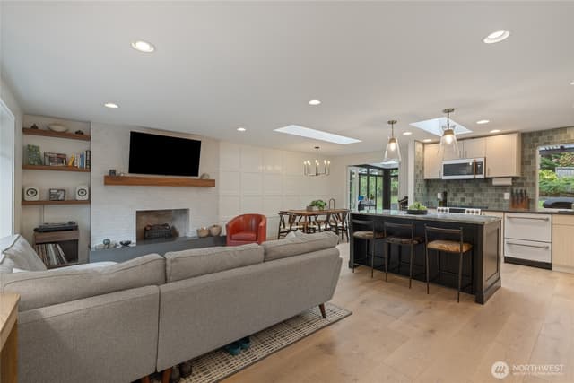 Property photo for 3617 12th Avenue NW, Gig Harbor photo 4