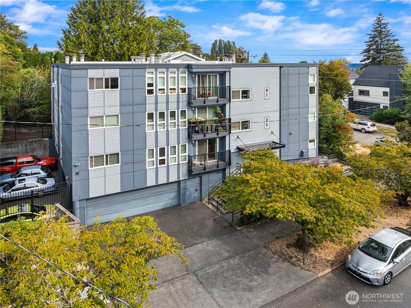 Property photo for 301 22nd Avenue E #1A, Seattle