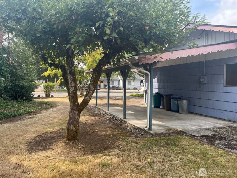 Property photo for 13617 Yakima Avenue S, Tacoma photo 25