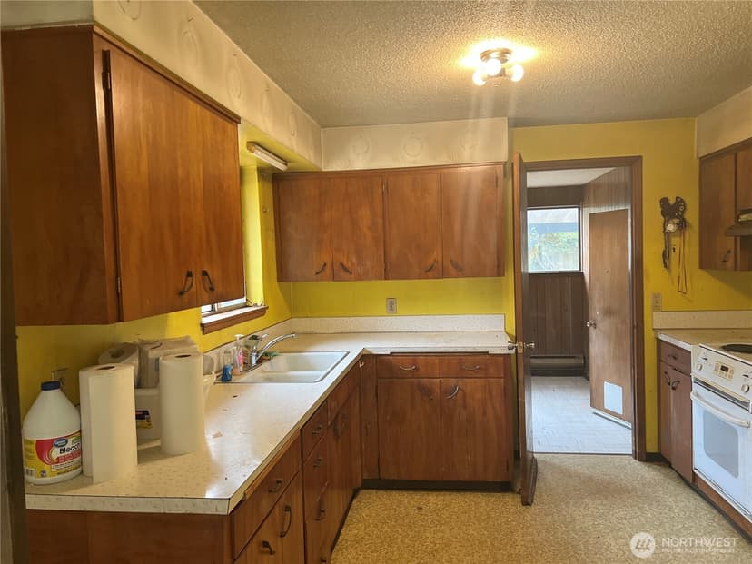 Property photo for 13617 Yakima Avenue S, Tacoma photo 17