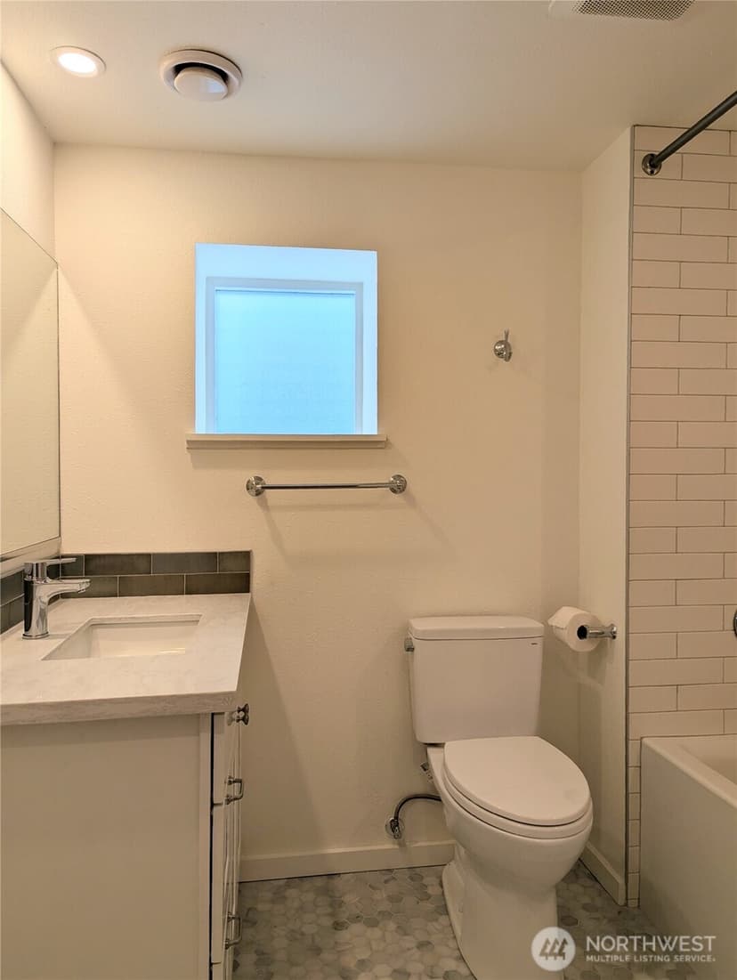 Property photo for 1713 33rd Avenue, Seattle photo 17