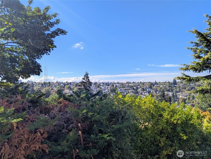 Property photo for 1713 33rd Avenue, Seattle photo 5
