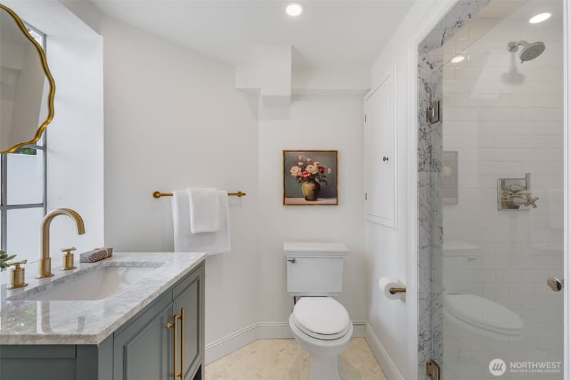 Property photo for 700 McGilvra Boulevard E, Seattle photo 32