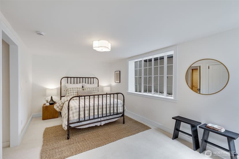 Property photo for 700 McGilvra Boulevard E, Seattle photo 31