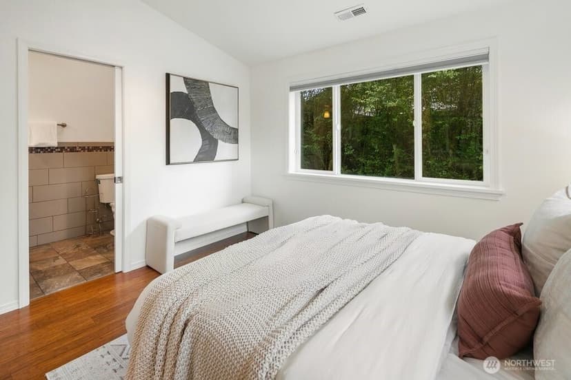 Property photo for 3042 NE 94th Street, Seattle photo 15