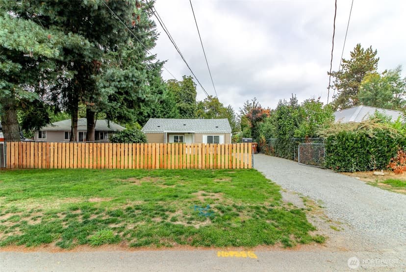 Property photo for 105 S 70th Street, Tacoma photo 24