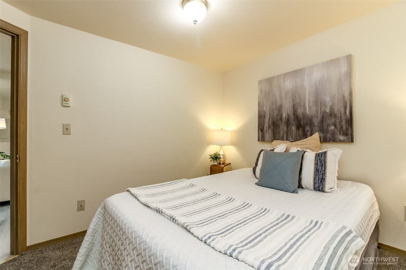 Property photo for 105 S 70th Street, Tacoma photo 11